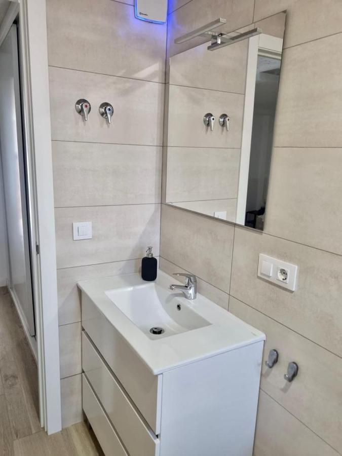 Apartamentos Rg Hospital Valme Sevilla Exteriér fotografie