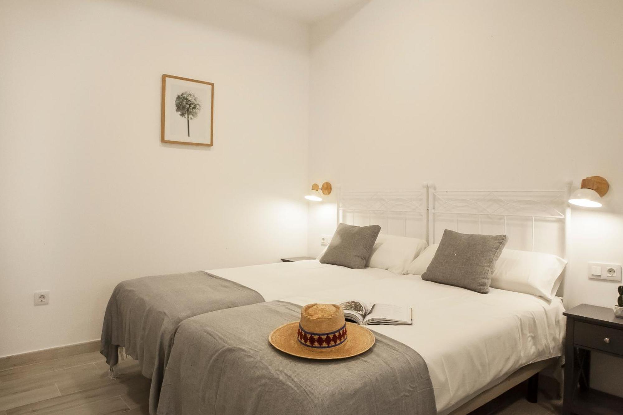 Apartamentos Rg Hospital Valme Sevilla Exteriér fotografie